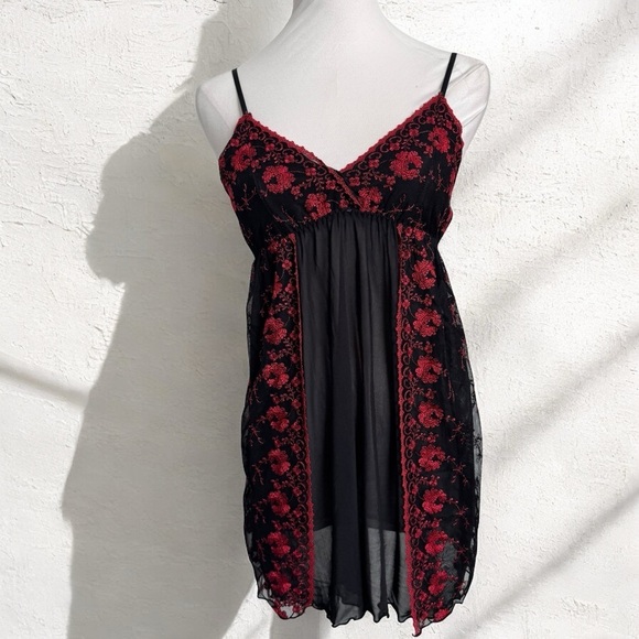 Other - Vintage Black and Red Lace Chemise half slip whimsigoth romantic fairy witchy SM